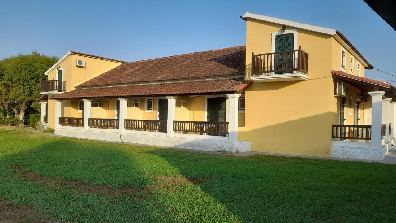 Giannoula Apts Appart hôtel Astrakeri